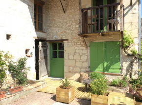 Hotels in Vézières